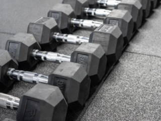 Rusting and Corrosion: Why Singapore’s Humidity Makes Dumbbell Selection Important for Home Gyms