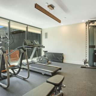 🏋️ Kettlebell Training 101: Why Kettlebells Are the Most Versatile Tool in Your Home Gym